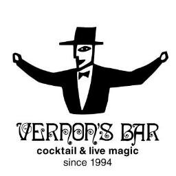 Vernon'sBar は、お酒と手品のお店です。
大阪北新地のマジックバーです。　
月～金7:00pm～1:00am／土7:00pm～12:00pm／日祝休業／ご予約や出張マジックのご依頼は電話（06-6343-2023）またはメール（mail@vernonsbar.com）にて
