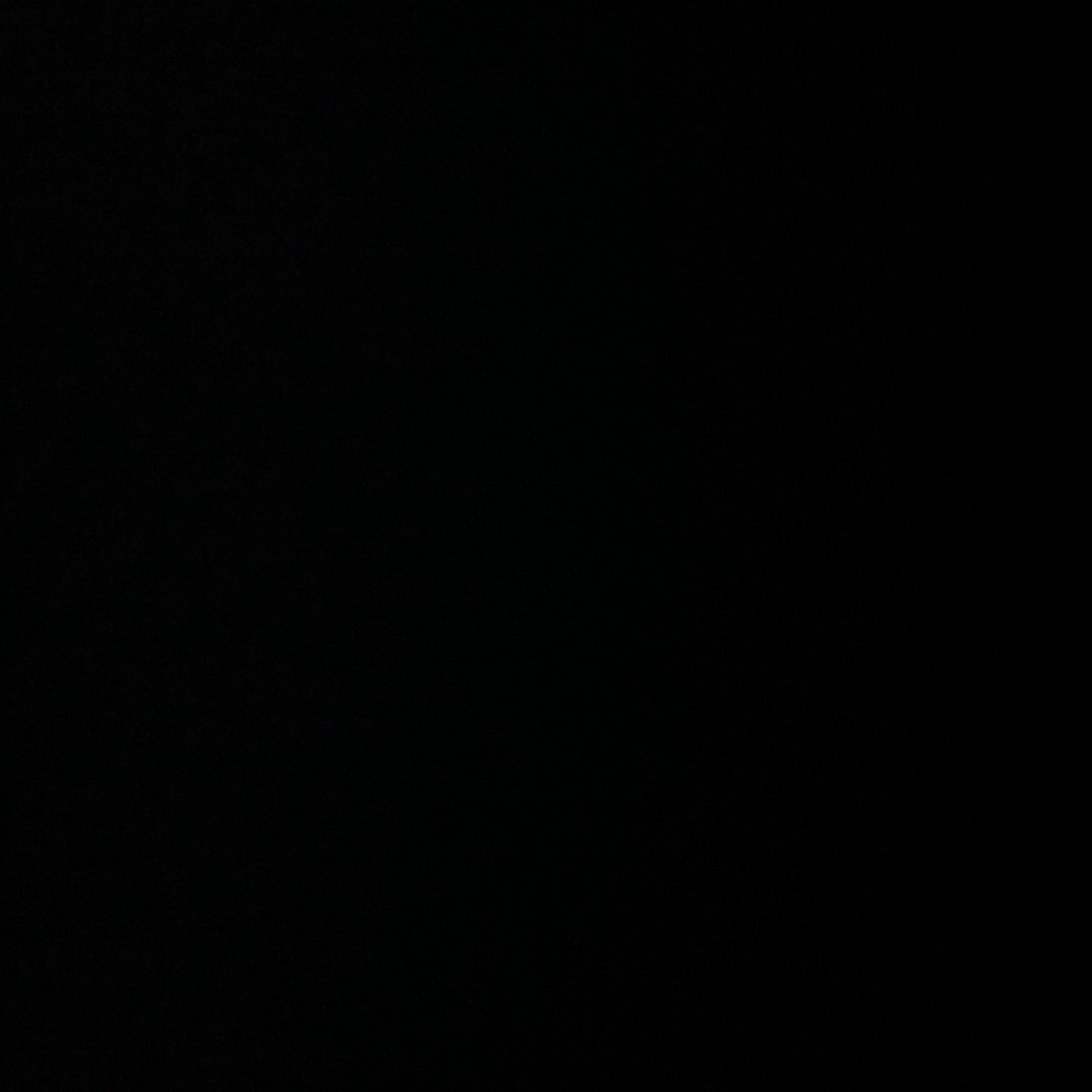 Ariana Grande | 20 | single | sono un asociale del cazzo acida statemi lontani.