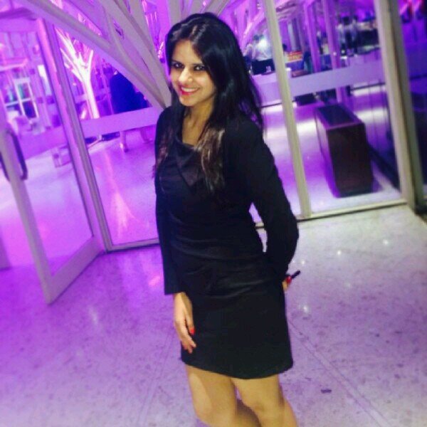 Food enthusiast, amateur dancer. Like to indulge in reading, writing and listening to rock music. Aspire to travel the world. Fiercely independent.