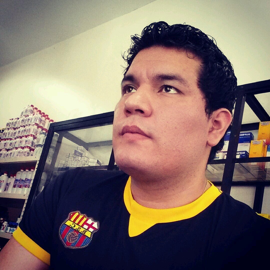 DIOS, MI FAMILIA y BARCELONA lo q amo en mi vida. Mi pasión el MARKETING combinado con mis ganas de EMPRENDER y hacer realidad mis SUEÑOS. Ing/MSc vamos x más.