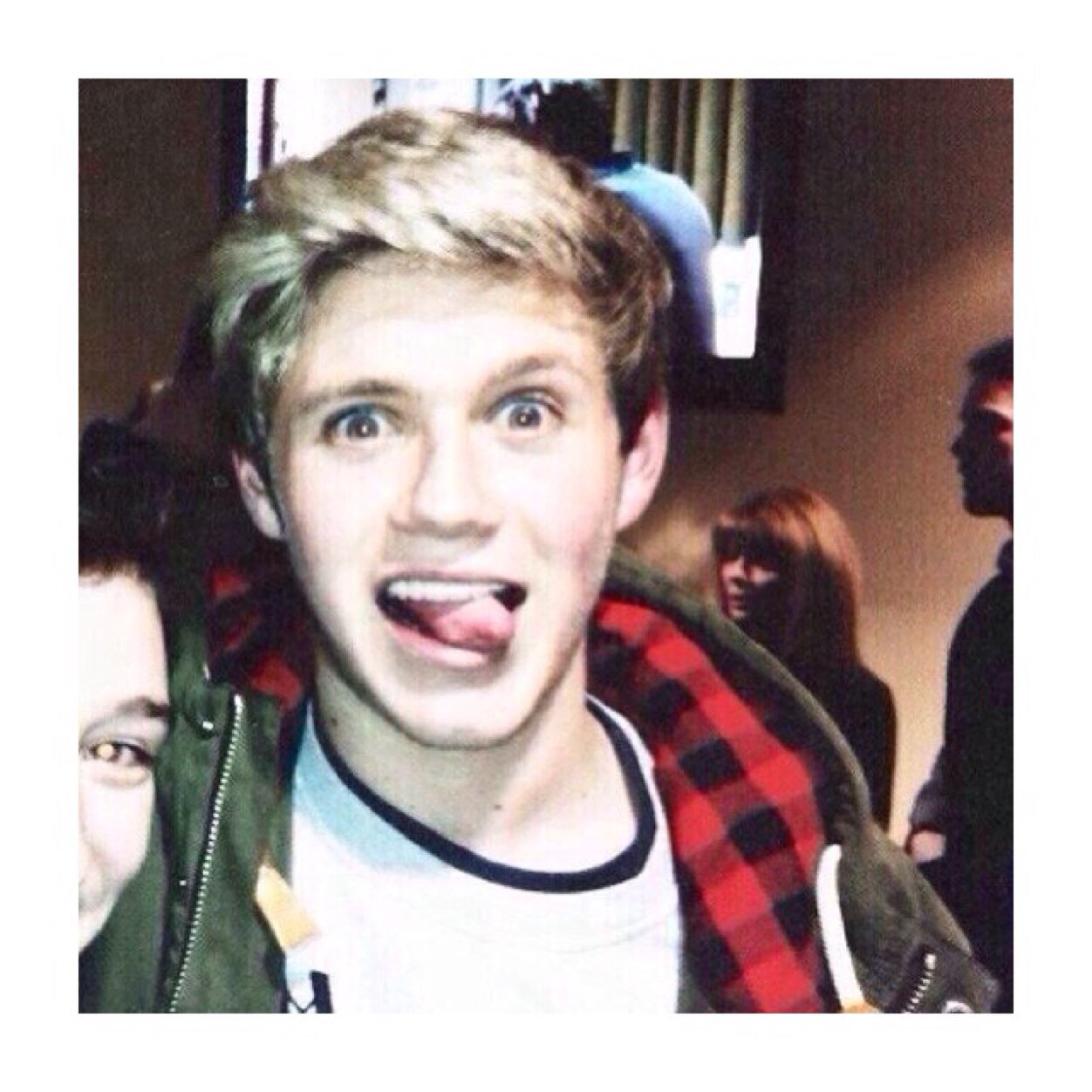 {saved acc of @smutboyniall} FOLLOW ME ON MY MAIN ACC OR I'LL UNFOLLOW YOU :)