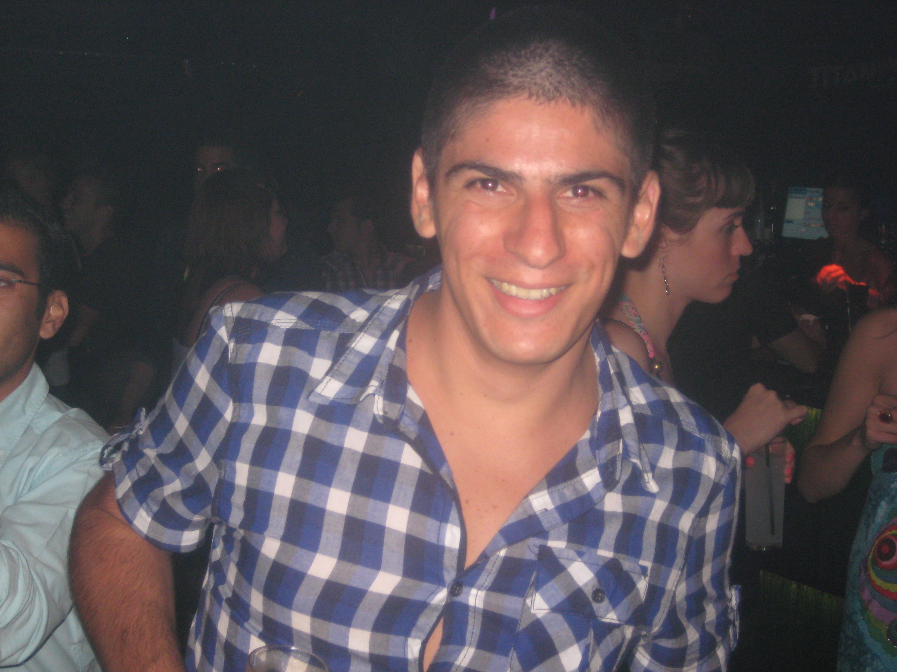 Neilos14's profile picture. 