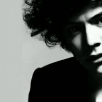اللي يسوي فولو له الحساب بأنفض مفضلته ♥ ♥  @Bshrra_ .