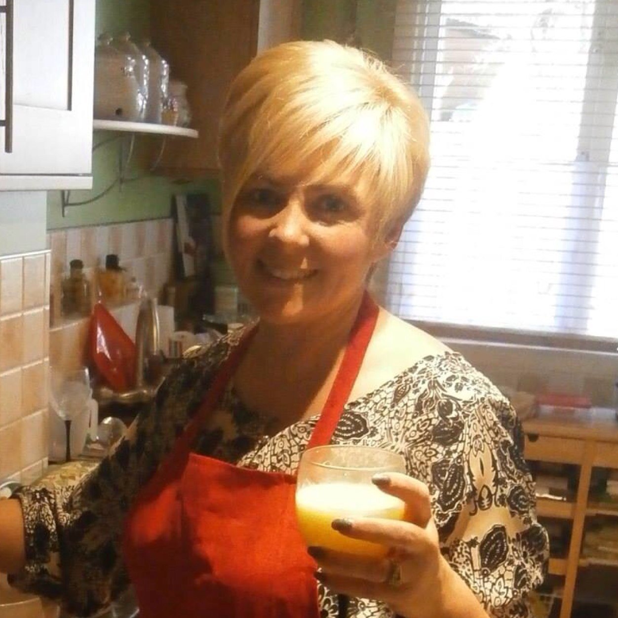After losing 6 stone myself, I trained to be a Slimming World Consultant.... And now help 160 others to reach their goals, and make dreams come true....