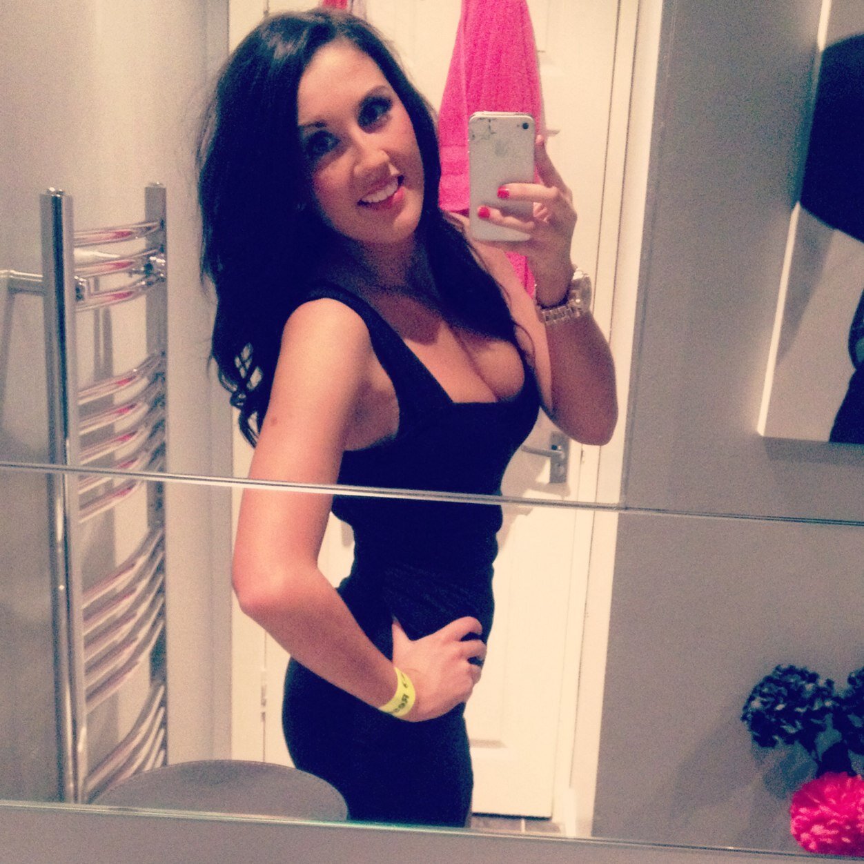 erinbrady_x's profile picture. dont really know how to use this yet!! :*