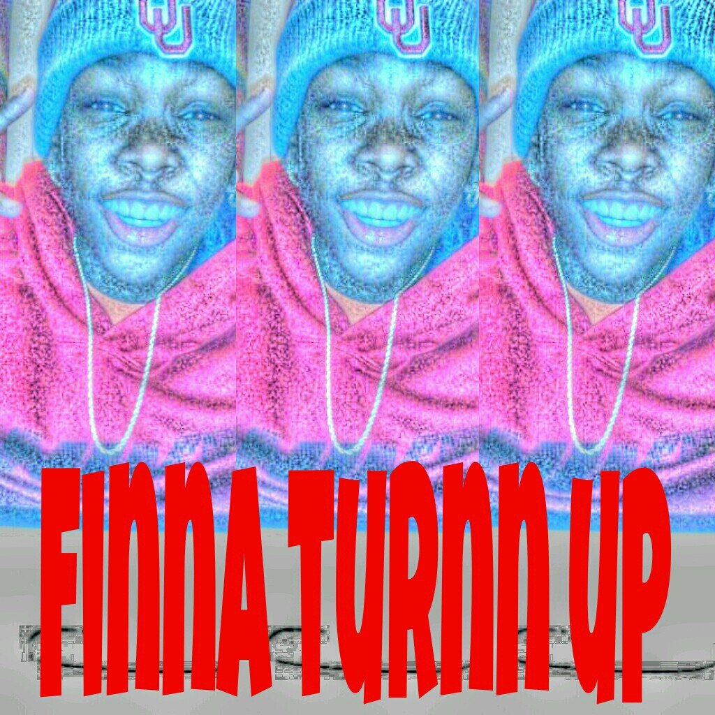 JUSST BE CHILLING FOLLOW ILL FOLLOW BACK!! AND FOLLOW ON INSTAGRAM @NIGGA_ITS_KAVON HMU