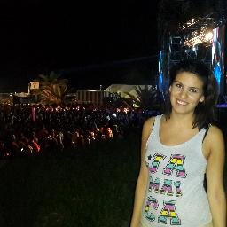 eve_giampieri's profile picture. Jugando a ser DiverMaestra con mucho amor. Leche con cafe y no al reves. Infinita twittera. Socialmente comible.