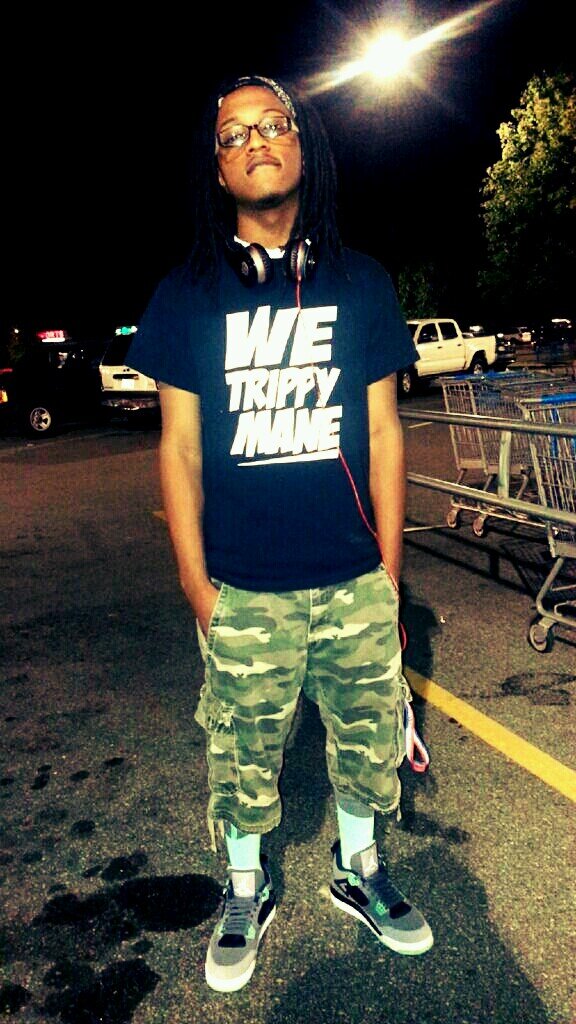 A rapper from the south they know jayrozay up next. Features are book text 9857504595. Instagram:_jayrozay_