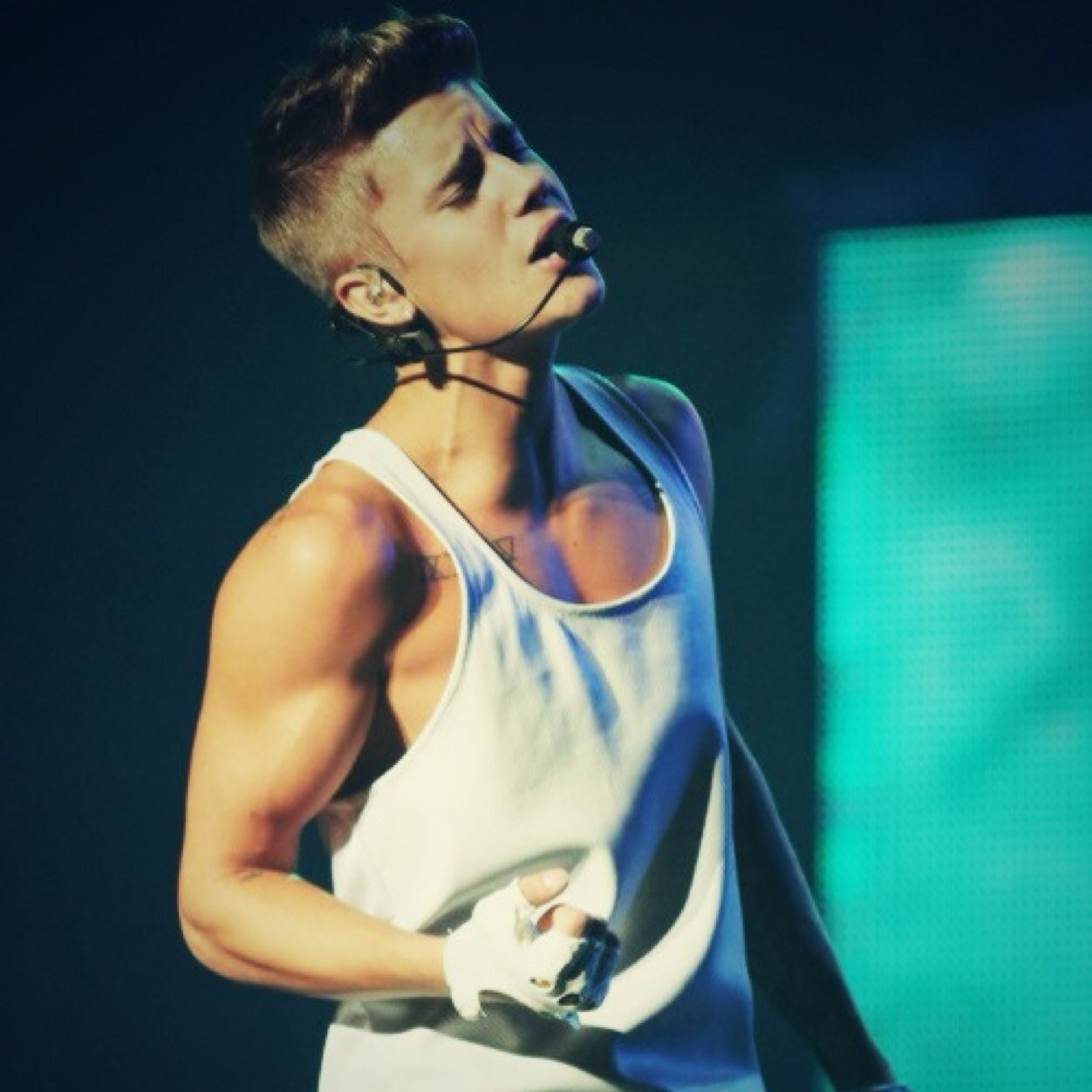 BiebsFelinePrnt's profile picture. animal print l♡ver | We don't need no wings to fly - Just take my hand - | loving Justin , saw him on oct. 22nd .13