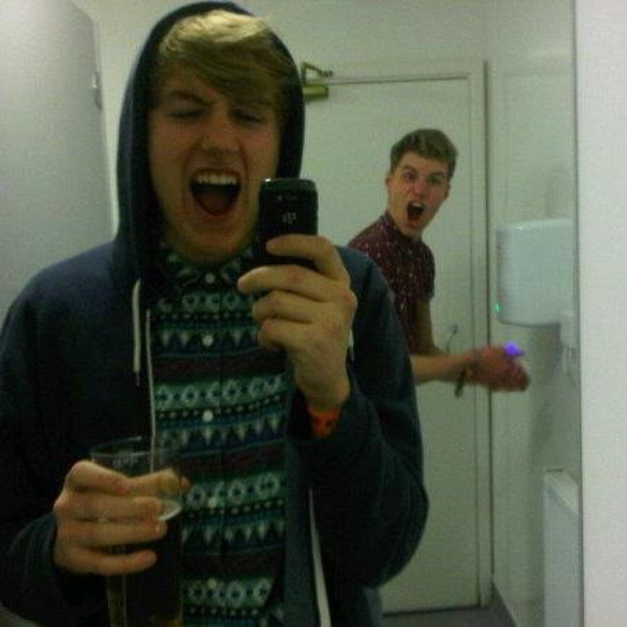 Music geek, drummer from the band Tors, 19