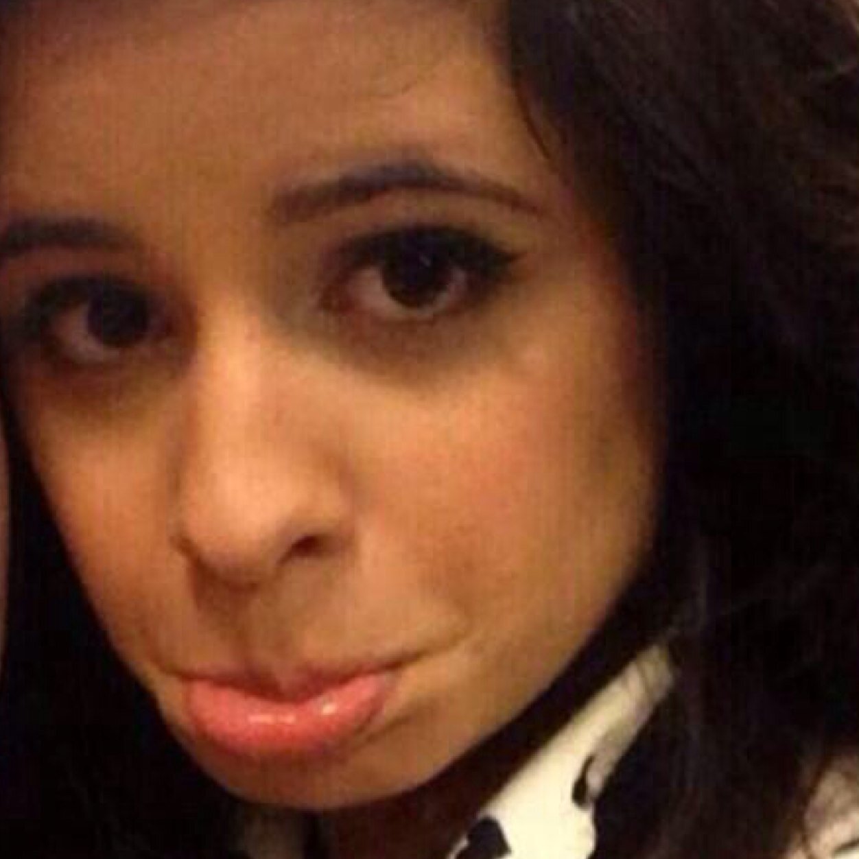 Free follow ! Please follow @HarmonyNutella thanks :)