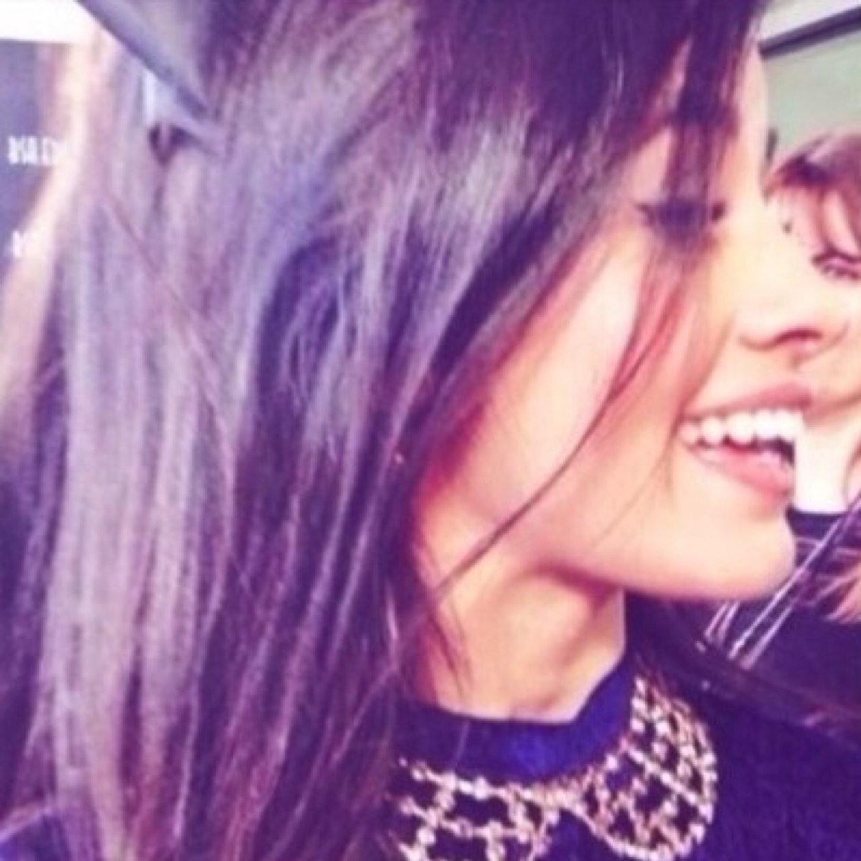 Free follow ! Please follow @HarmonyNutella thanks :)