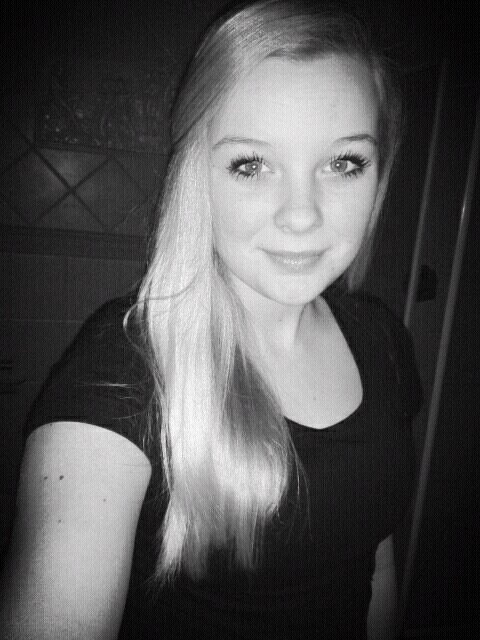 Lieverd, ik hou zo veel veel van je! Ik mis je echt heel erg, loveyou bby! Kusjee Mirthe ♡~