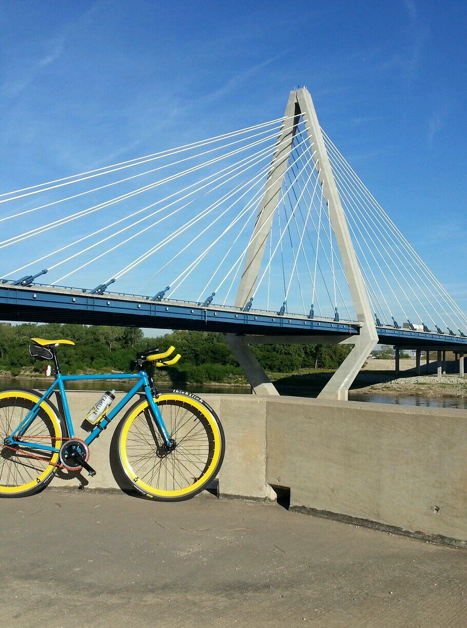 FixieDave's profile picture. KC Cyclist. Fixin' on RAGBRAI.