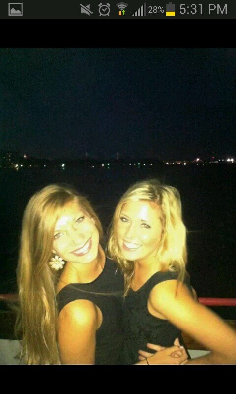 carlytalgo's profile picture. 