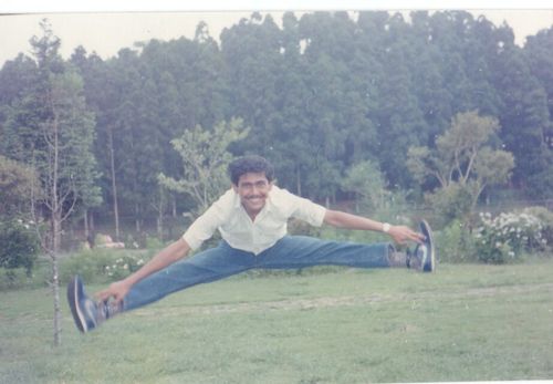 manojsaha's profile picture. Plain and simple guy ... Turn on : Intelligence and wit