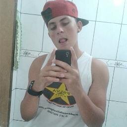 gosto mt de futebol :)