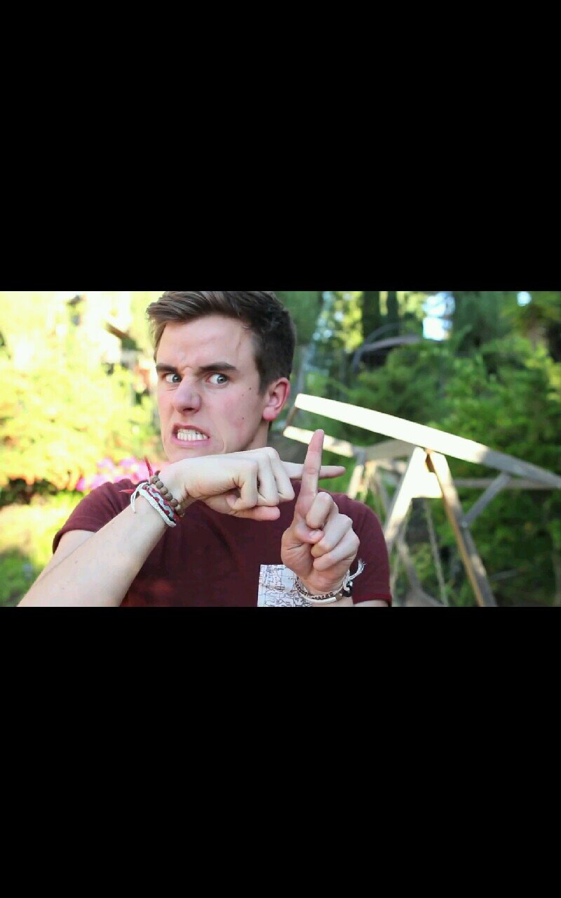 Just an awkward youtuber fan :D