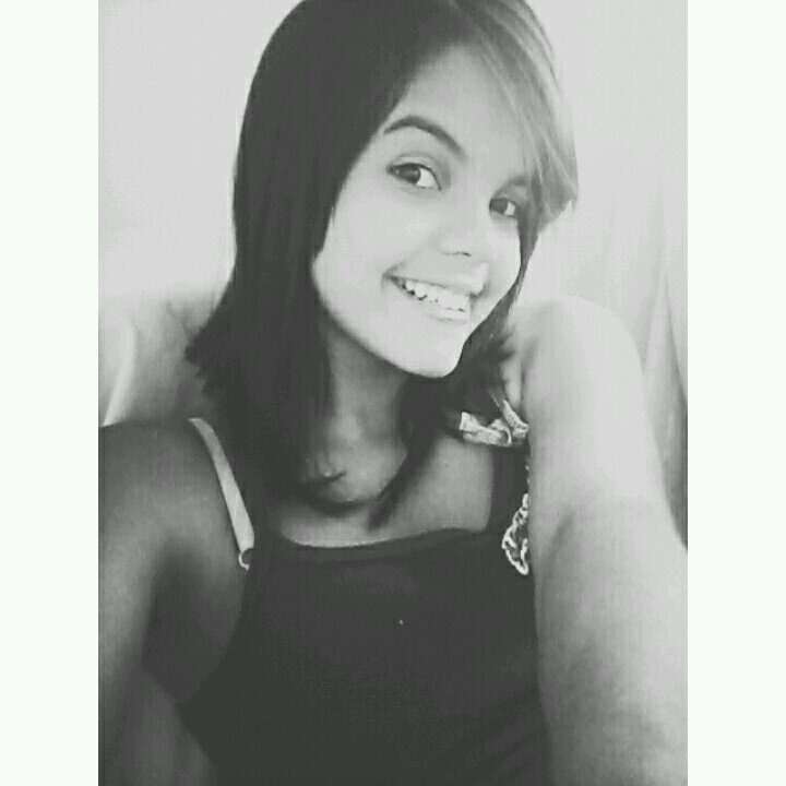 ''Construí amigos, enfrentei derrotas, venci obstáculos, bati na porta da vida e disse-lhe: Não tenho medo de vivê-la. '' August Cury.