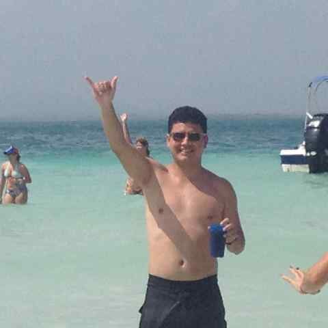 Rear18's profile picture. 