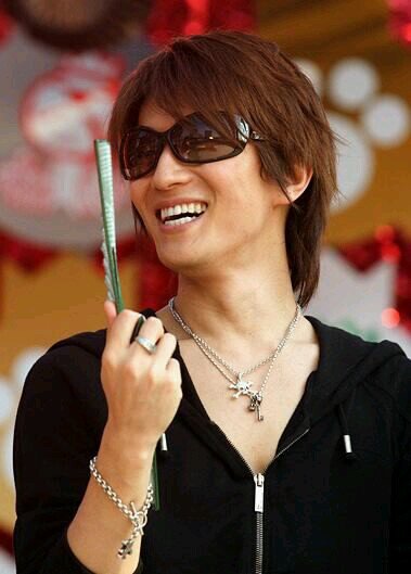 L_tetsu69's profile picture. L’Arc~en~Ciel VAMPS 東京事変 the_brilliant_green cheese_cake