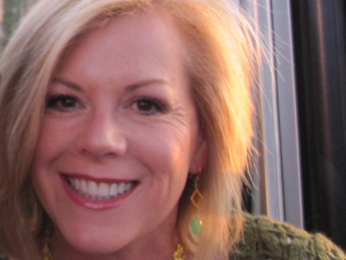 loriwhitlow's profile picture. Loving & living the best life ever.