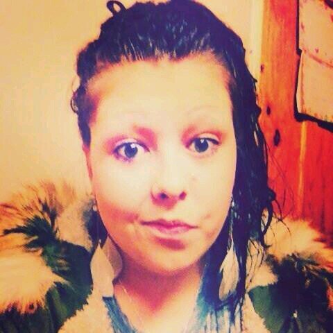 18 :) follow me i 100% follow back!