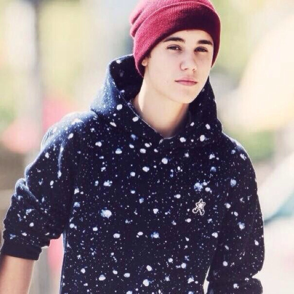 FREE FOLLOW...GO FOLLOW @bieberxbasic @bieberxbasic @bieberxbasic