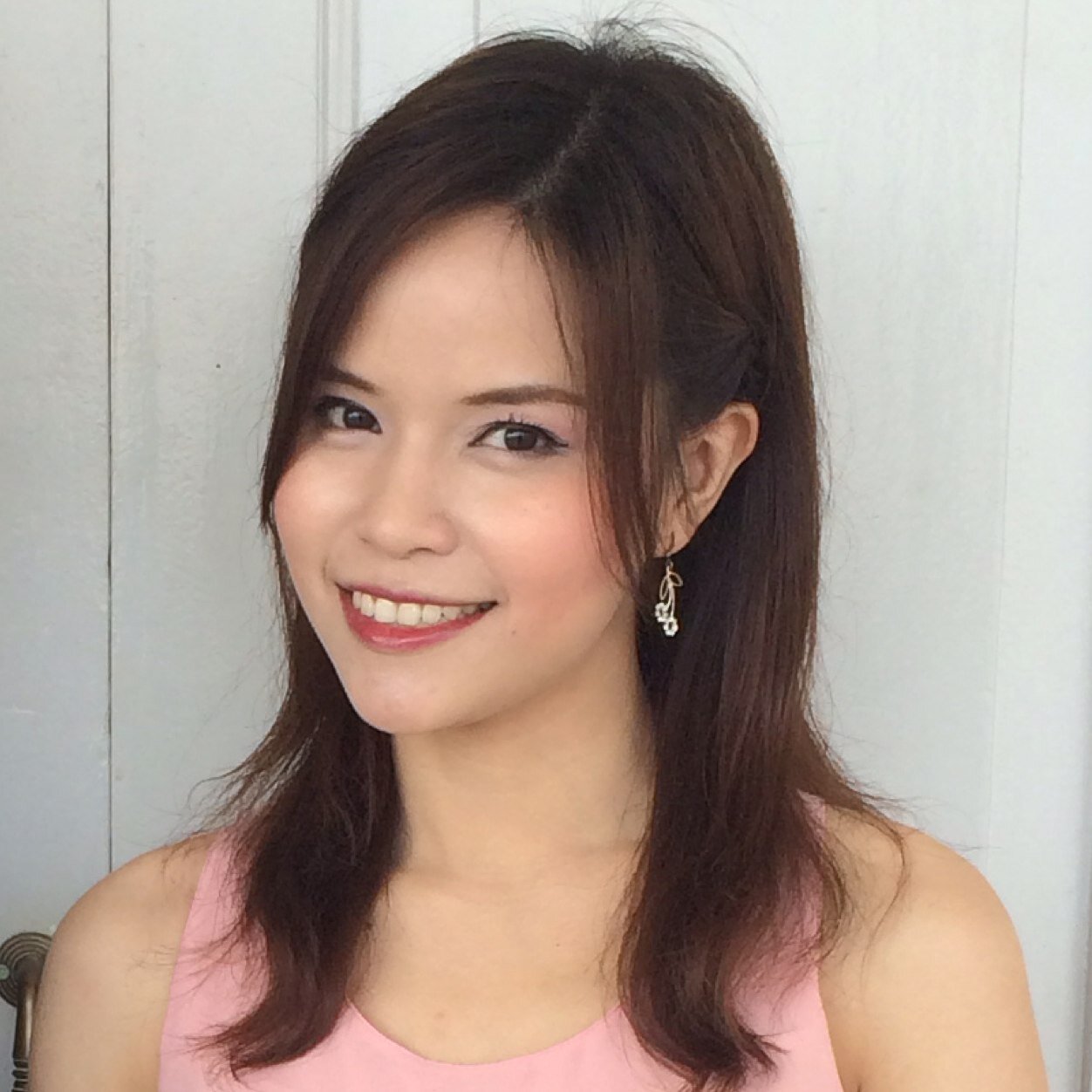 nongoffna เป็นเจ้าของ http://t.co/0dDlgmUGUT (โดนใจ.คอม) บล็อคที่บันทึกเรื่องราวโดนใจในเรื่องโดนๆ ร่วมแบ่งปันสารพันของกิน ร้านอาหาร โดนใจมากมาย