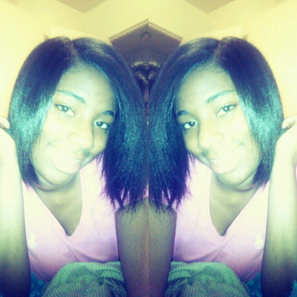 My name Arkeyviana Leshay Searcy now with that being said get the fuck off my page being nosey bit ! , Lol