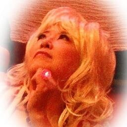 イタコファミリーバンドで風刺唄降ろしてます、歌ってます、踊ってます。タロット&数秘術を使って口寄せいたします。