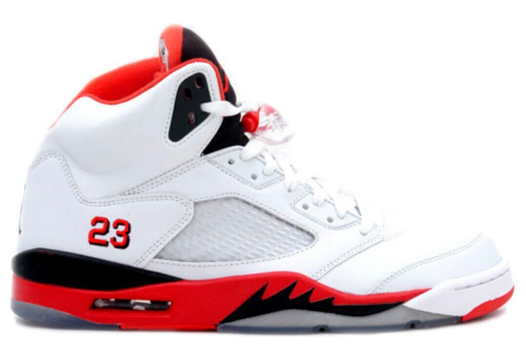 Tweeting the hottest shoes on the market