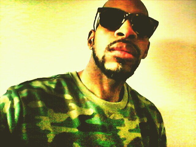 Nu Jeruz representative. I'm brash, cocky. arrogant, and have a FTW mentality. other that that I'm a cool guy!  BBM 21893550

#TeamFuckery #TeamStickyFace