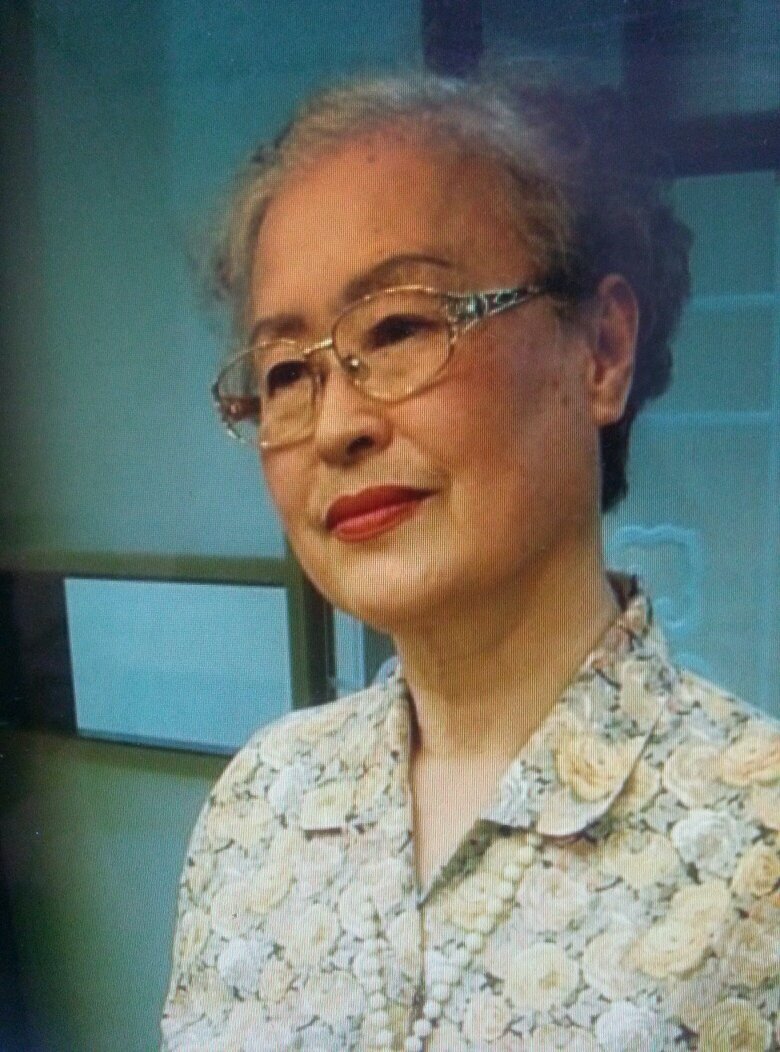 시와 소설을 쓰는 사람. 2015년 현재 시집 12권 상재  장편소설 ^꿈꾸는 수레^ 기타  지하철 스크린도어 시 경복궁역 ^철학하는 나무^  신림역 ^콩떡 콩밥^ㅡ서울시 공모 지하철시 당선작