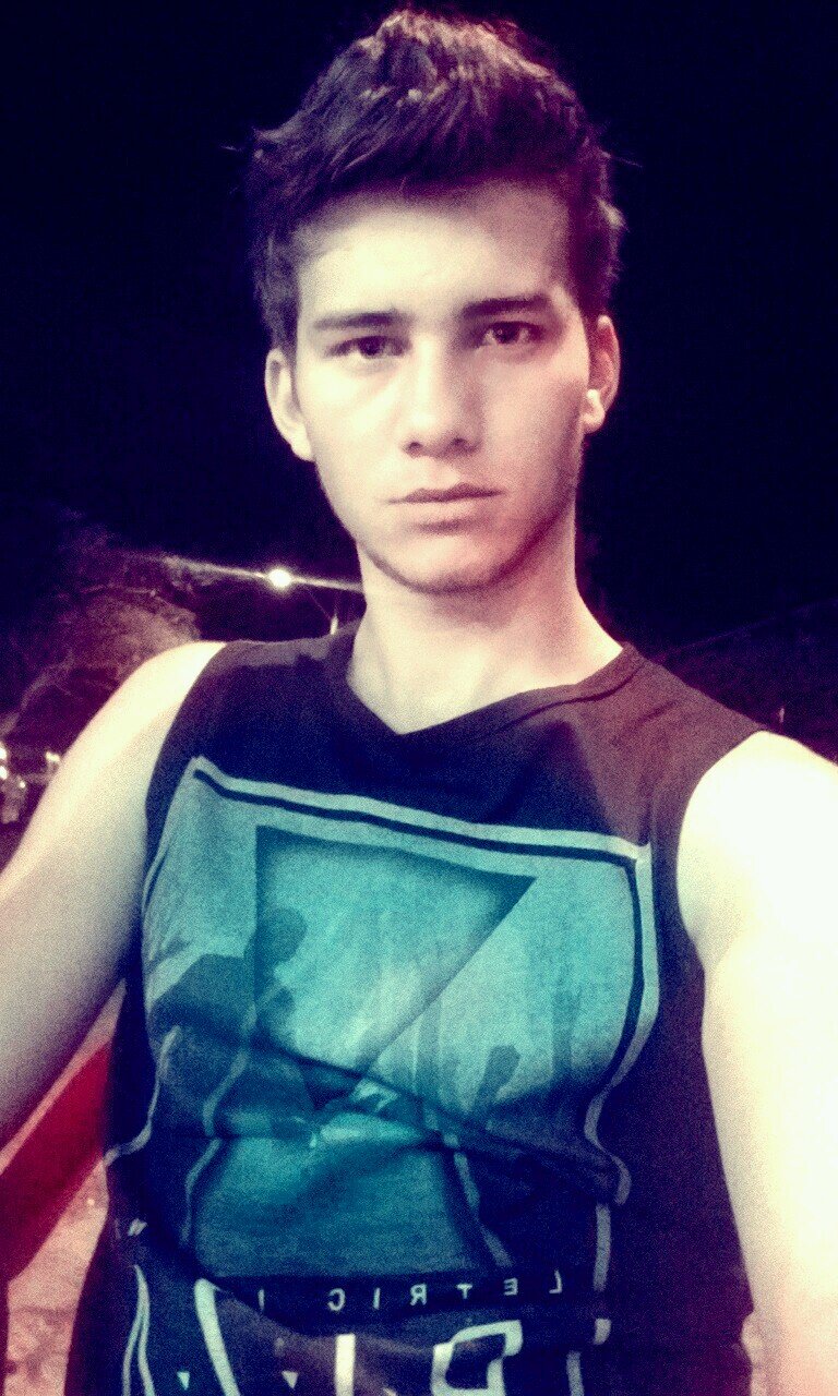 Eu quero a sorte de um amor tranquilo. Quero viver e ser feliz. Quero esquecer do passado. Viver o presente. Ser eu mesmo, sorrir sempre. Vou