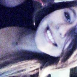 25.05.11   não consigo esquecer por algum motivo muito importante em minha vida  @luansantana  ♥ .