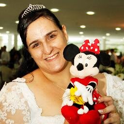Estudante - Fatecana, Concurseira, IPTeana, IFSPeana, Casada, Amada, Apaixonada, Feliz, Pianista, Leitora assídua...