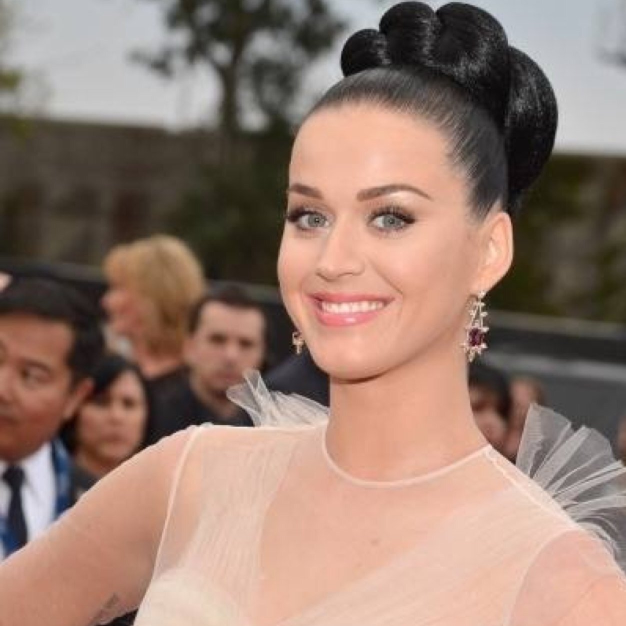 paramoreftkaty's profile picture. And if all I know fall, I'm not afraid cause you still keep me alive!! @katyperry @yelyahwilliams @itstayloryall @schzimmydeanie