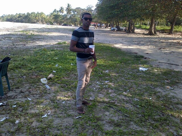 raphyreyes's profile picture. The.lorio04@hotmail.com