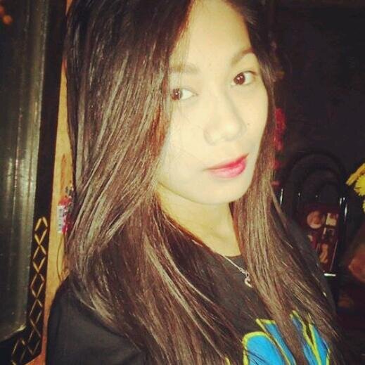 Be yourself and stay unique. Your imperfections make you beautiful, lovable, and valuable. They show your personality.