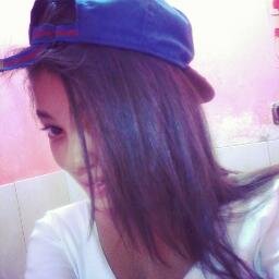 No meio das cobertas, a gente se enrola, se sente, se vê, daria o mundo pro meu mundo ser você!! ۞