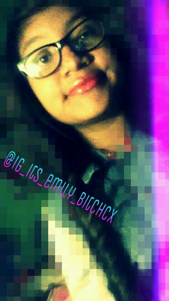 Follow me I follow back c;
