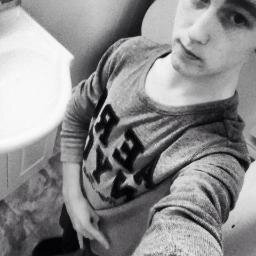 Cutest directionner ever^^3xx Follow me I'm follow back;) Let's party started fuckers!!! #CanadianBoyz