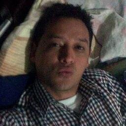 no se quien eres mas se que estas hay y mi corazón aguarda por ti