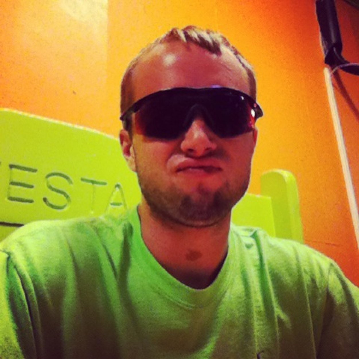 Bmattmiller64's profile picture. let's play a game of horseshoe's