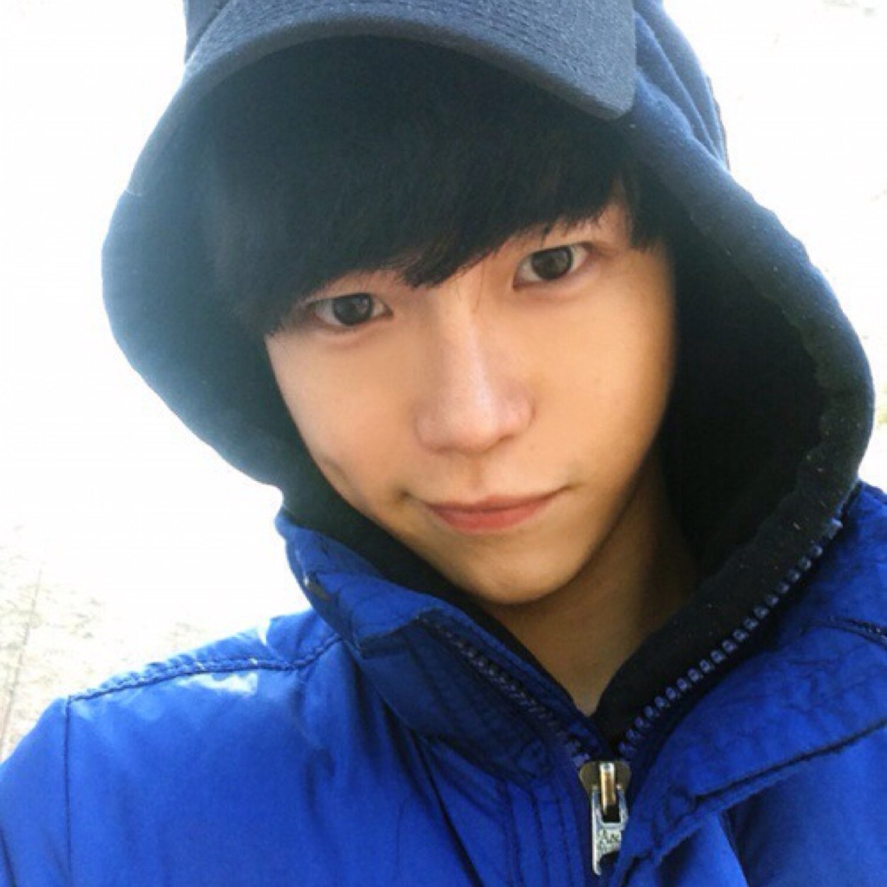 @ClubSoul_RP⋮ Song Chanho⋮Pansexual⋮ 93 liner ⋮ Hyper Bartender at @CS_Zico's service
