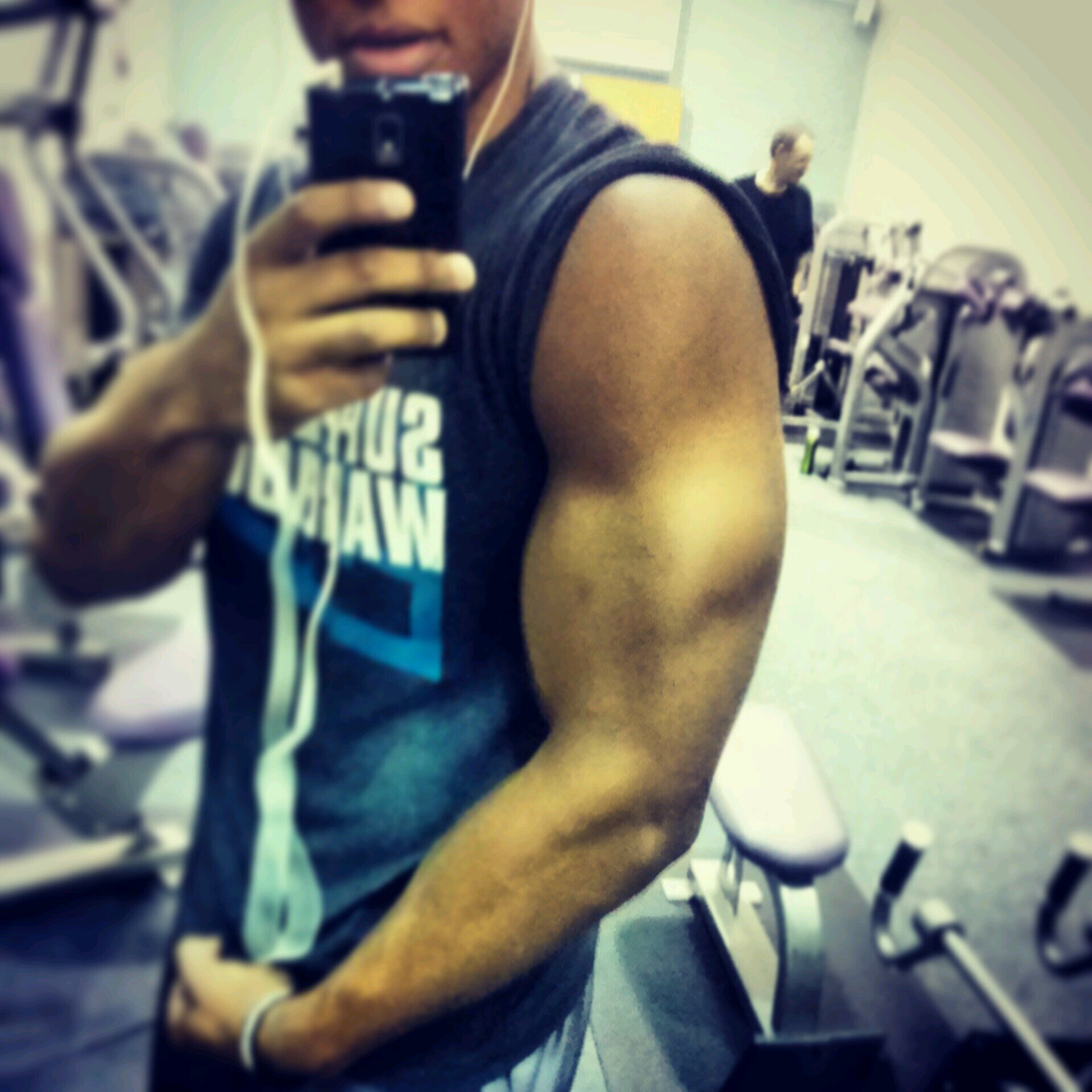 19 Y.O.    Gym is Life.     Soon to be personal trainer