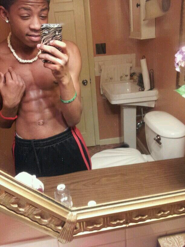 Follow me and ill Follow Back #Simple