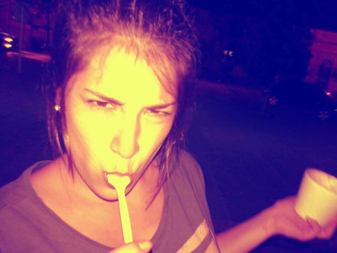 ◆¿TieneUstedParaMiAlgunaLuzEnEstaNocheEterna?◆