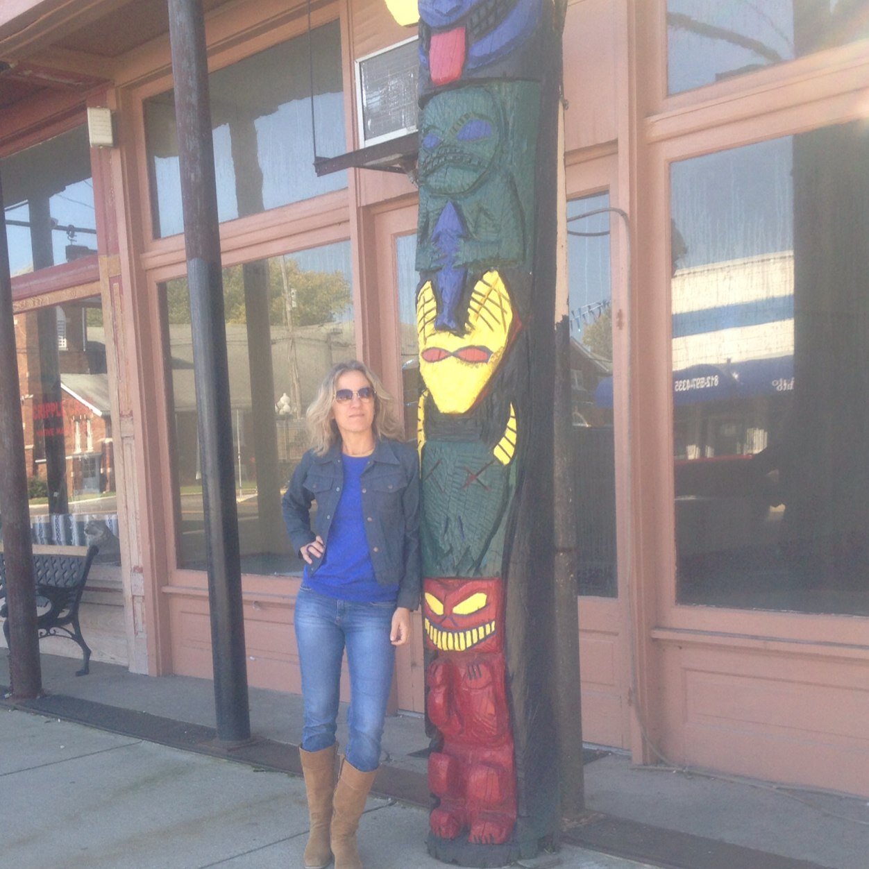 HoltzNall's profile picture. rock, real estate